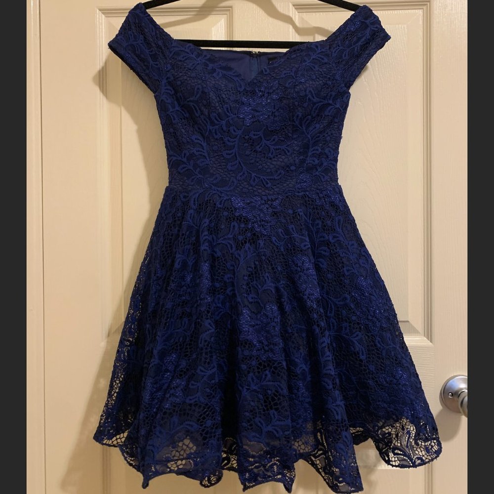 [Petite] Windsor Off the Shoulder Lace A-Line Dress